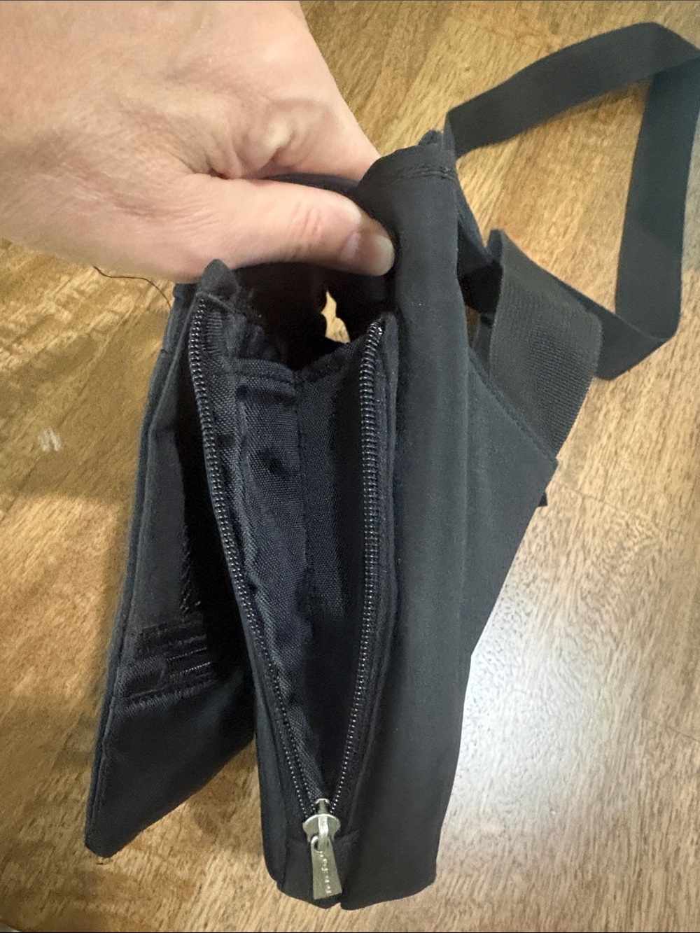 Travelon Antitheft Crossbody Travel Bag. 8.5” x 8” black - Picture 8 of 8